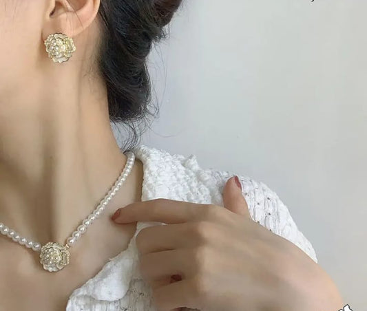 Elegant Flower Design Pearl Stone Set / Necklace/ Earrings /Braclet For Women Jewelry